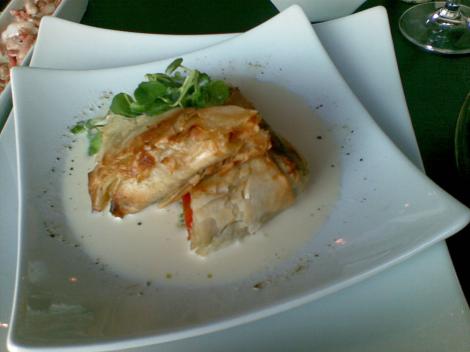Pimentón relleno de queso de cabra y camarones